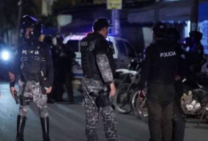 Feriado de mayo terminará con toque de queda en Ecuador - Radio Rumba ...